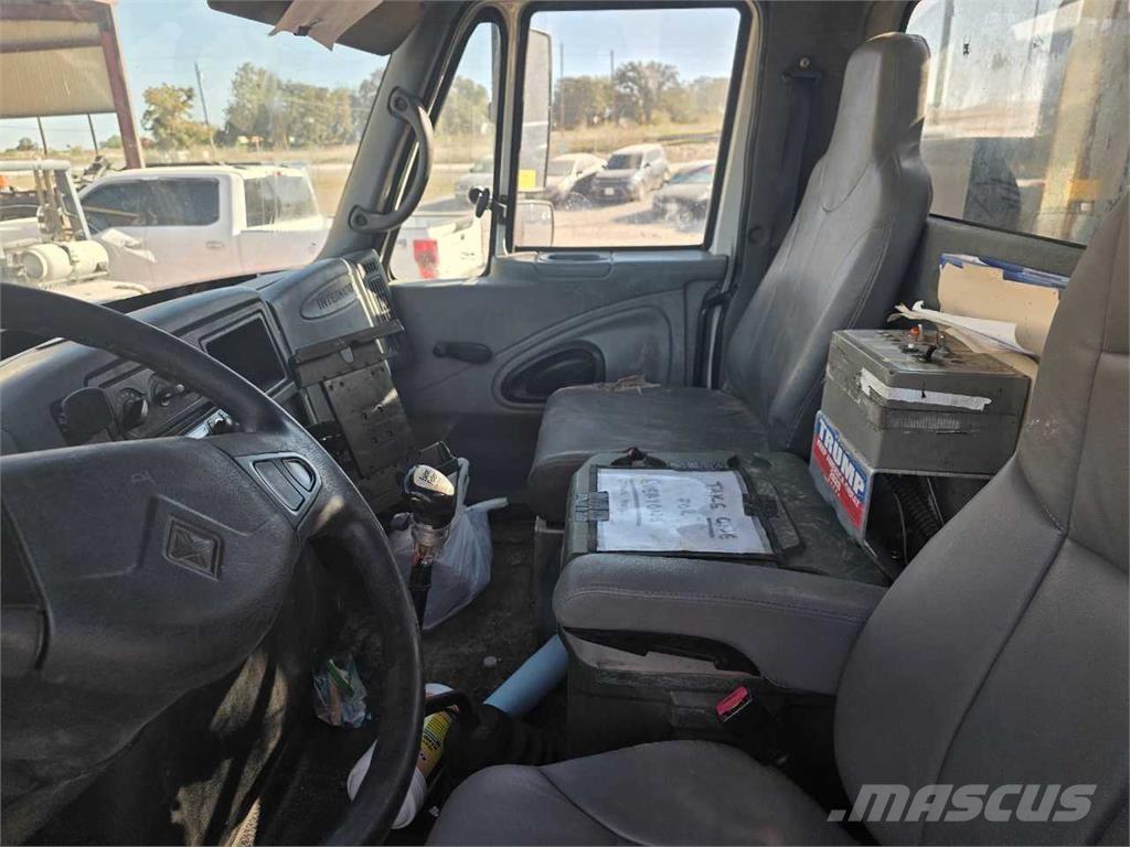 International 4400 其他貨車