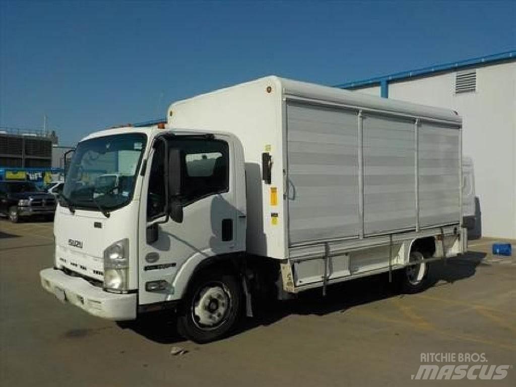 Isuzu NRR 飲料運輸卡車