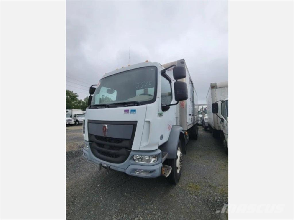 Kenworth K270 貨箱式卡車
