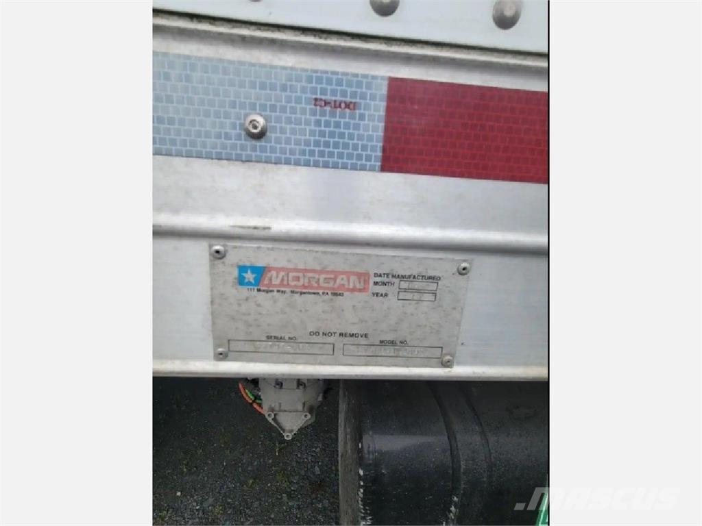 Kenworth K270 貨箱式卡車