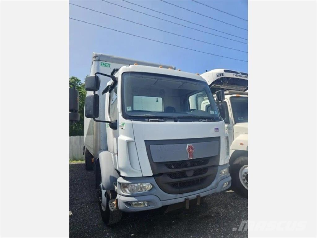 Kenworth K370 貨箱式卡車