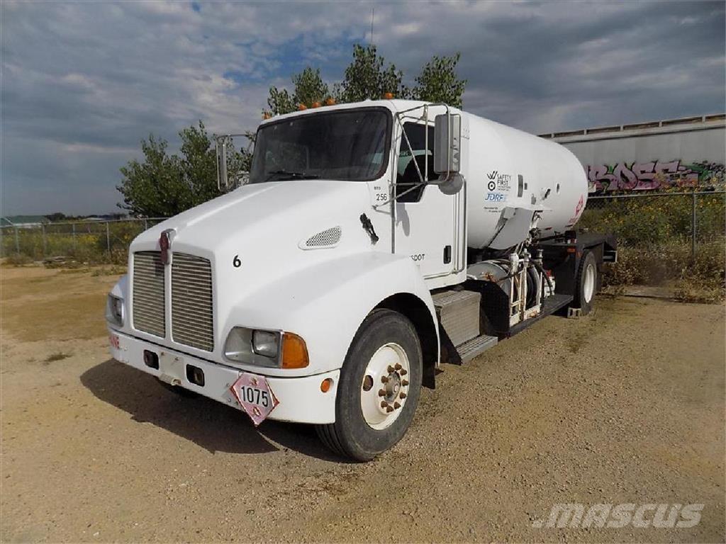 Kenworth T300 其他貨車