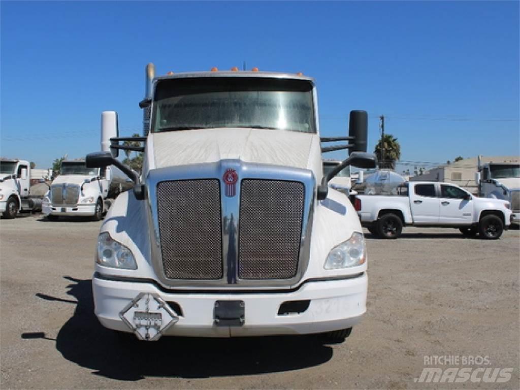 Kenworth T680 商用底盤車