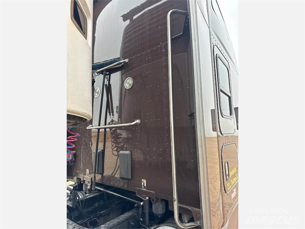 Kenworth T680 曳引機組件