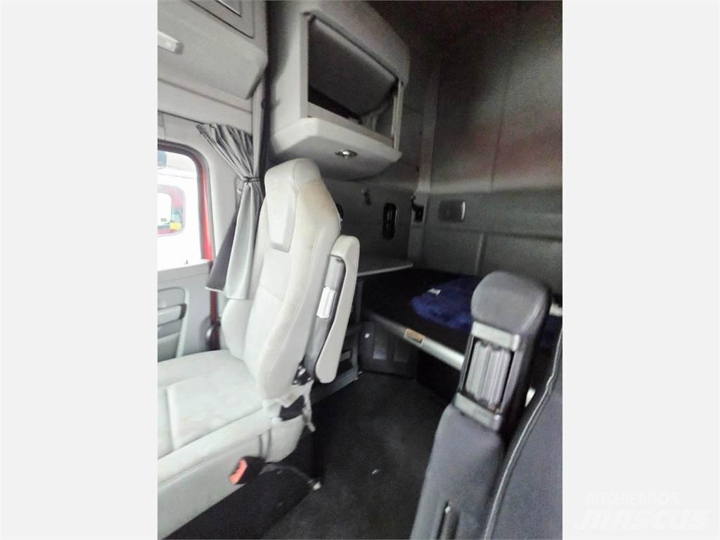 Kenworth T680 曳引機組件