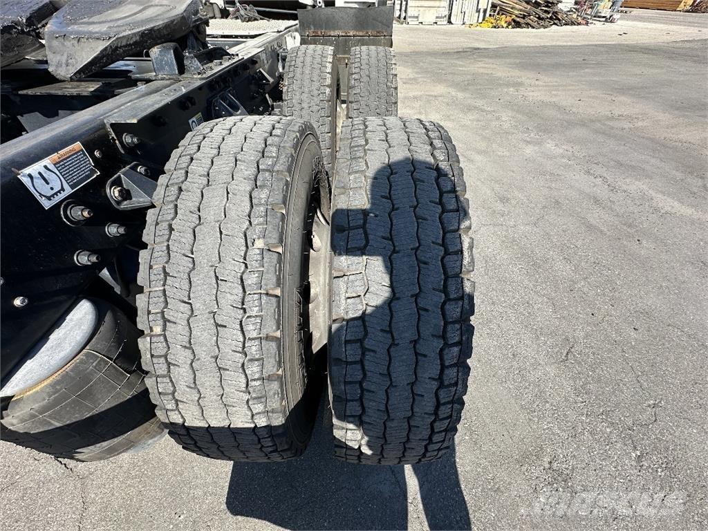 Kenworth T680 曳引機組件