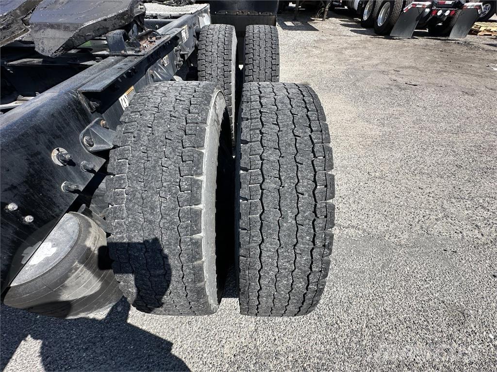 Kenworth T680 曳引機組件