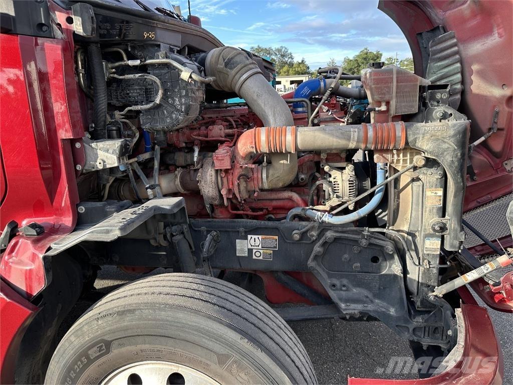 Kenworth T680 曳引機組件