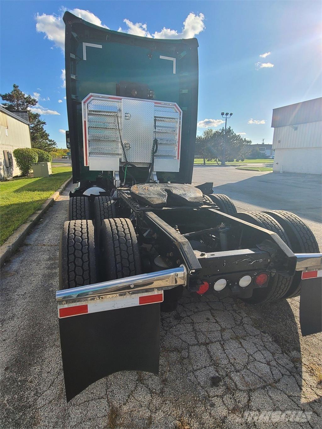 Kenworth T680 曳引機組件