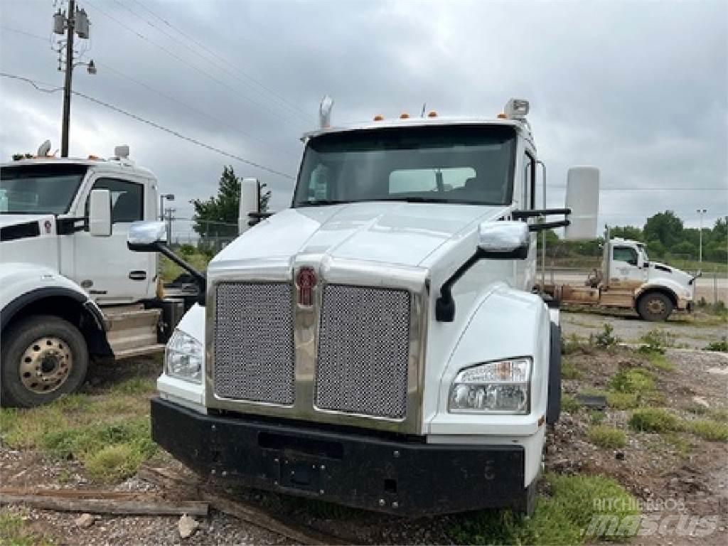 Kenworth T880 曳引機組件