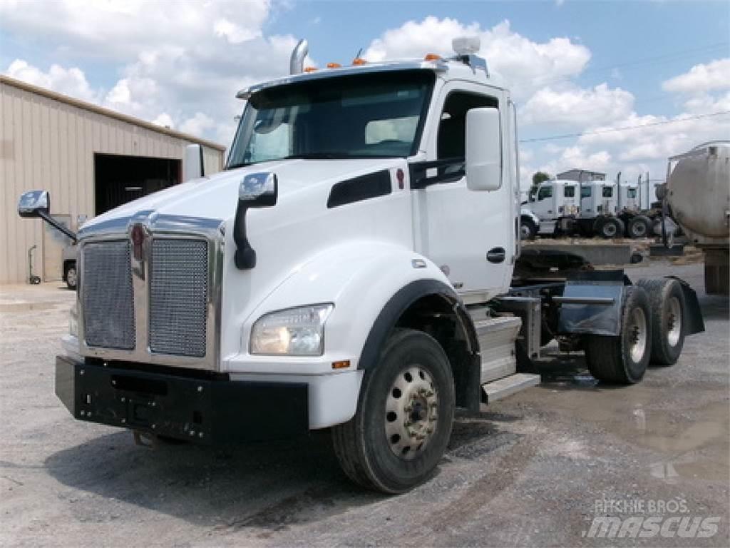 Kenworth T880 曳引機組件