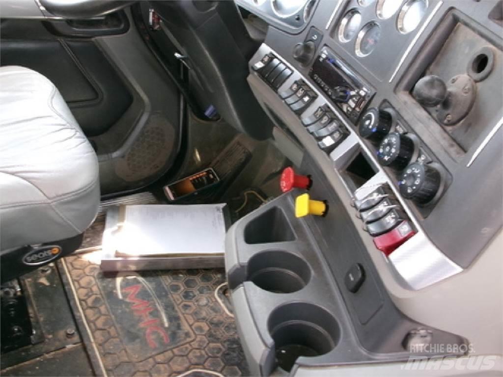 Kenworth T880 曳引機組件