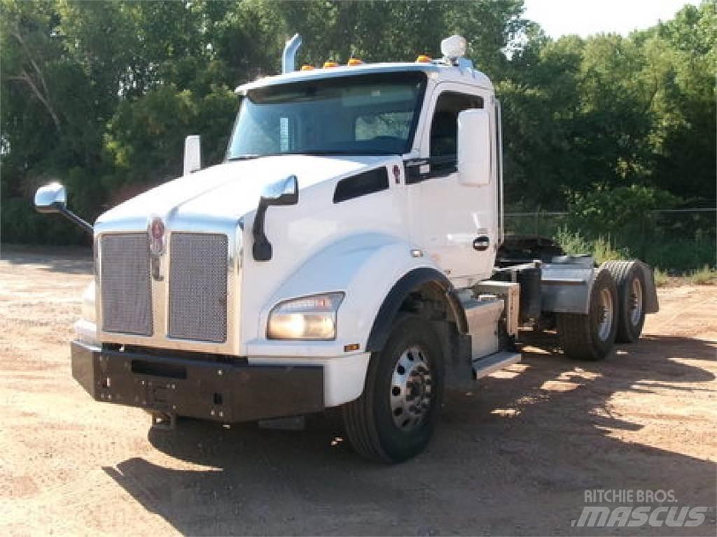 Kenworth T880 曳引機組件