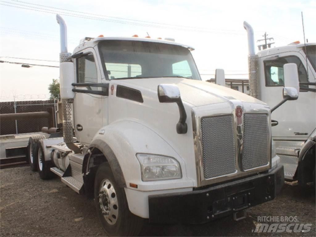 Kenworth T880 曳引機組件