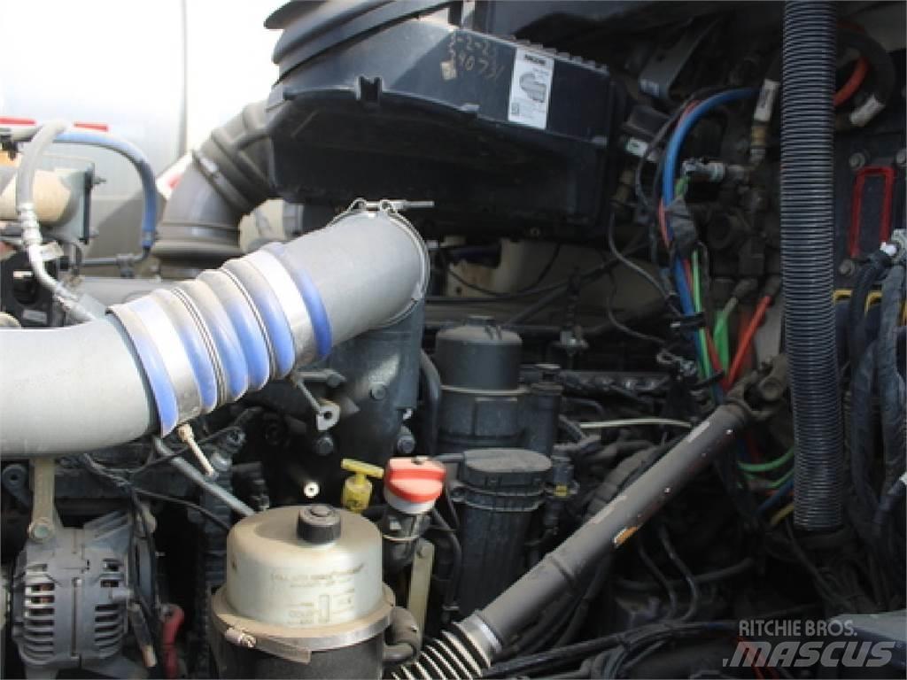 Kenworth T880 曳引機組件
