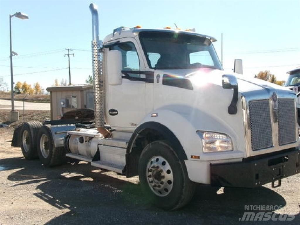 Kenworth T880 曳引機組件