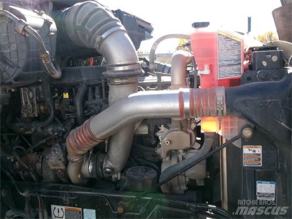 Kenworth T880 曳引機組件