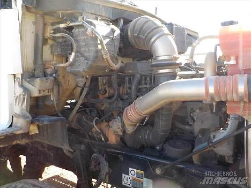 Kenworth T880 曳引機組件