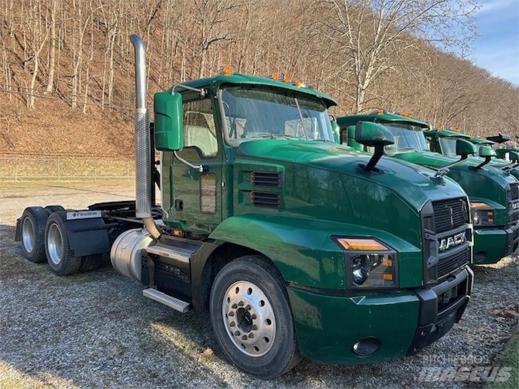 Mack AN64T 曳引機組件