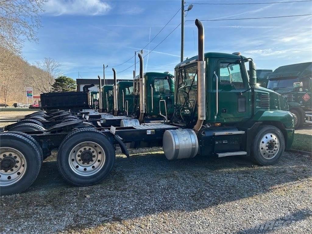 Mack AN64T 曳引機組件