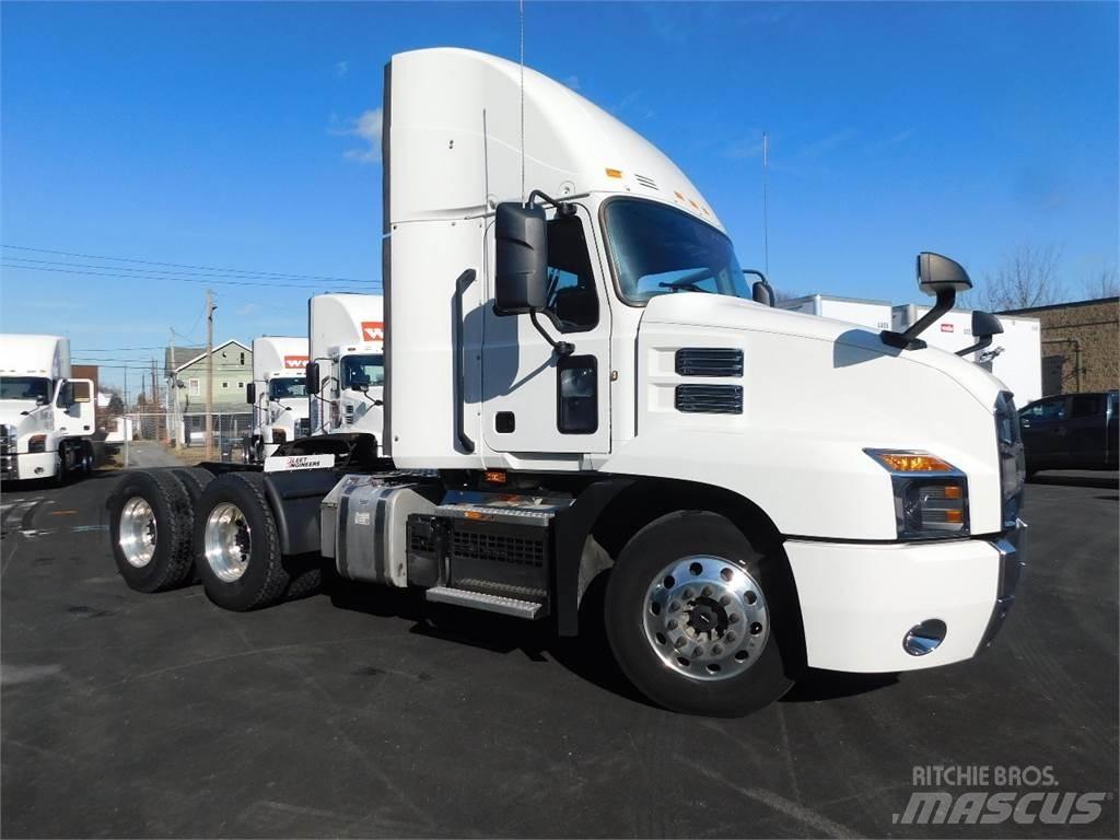 Mack AN64T 曳引機組件