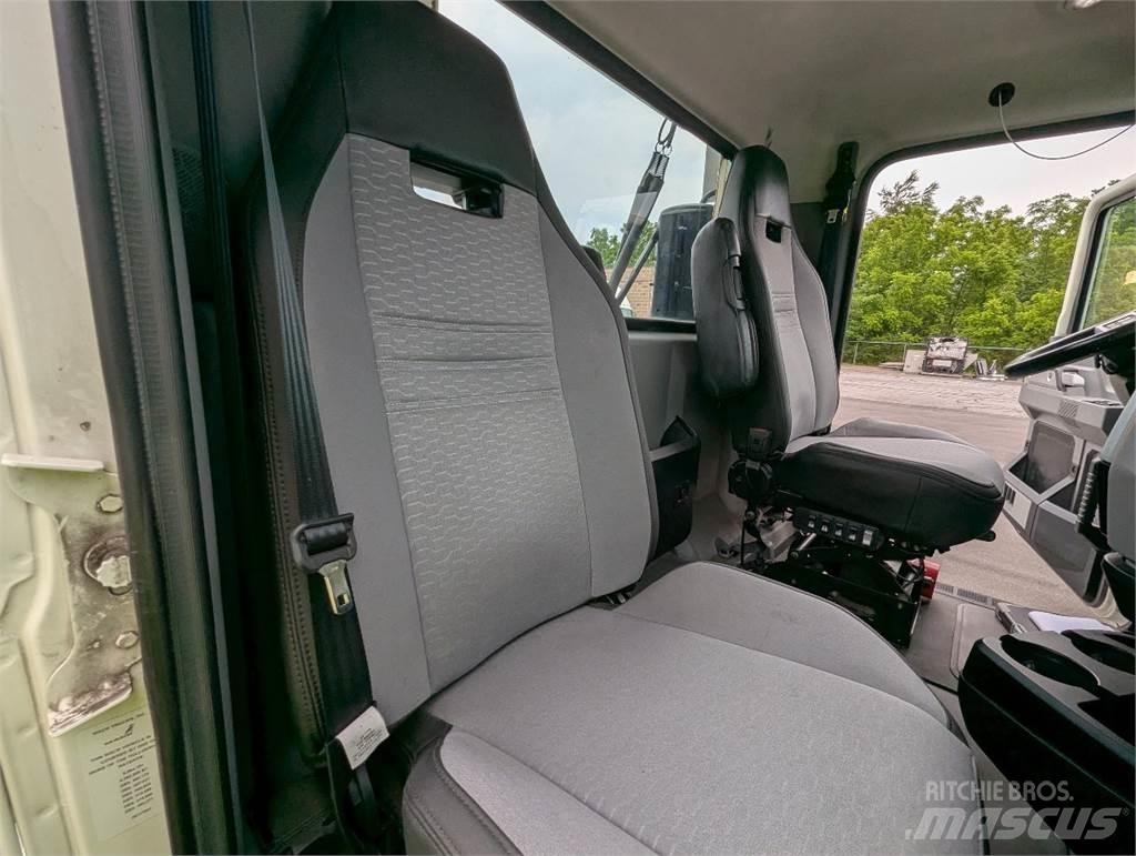 Mack AN64T 曳引機組件