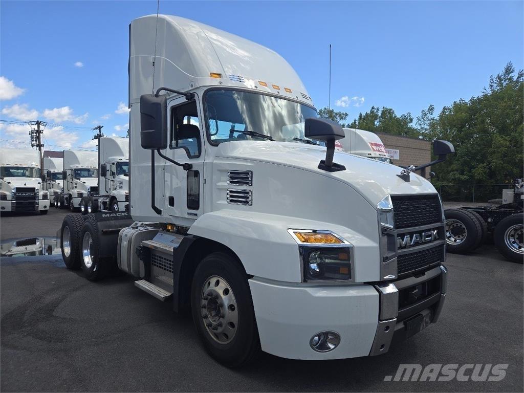Mack AN64T 曳引機組件