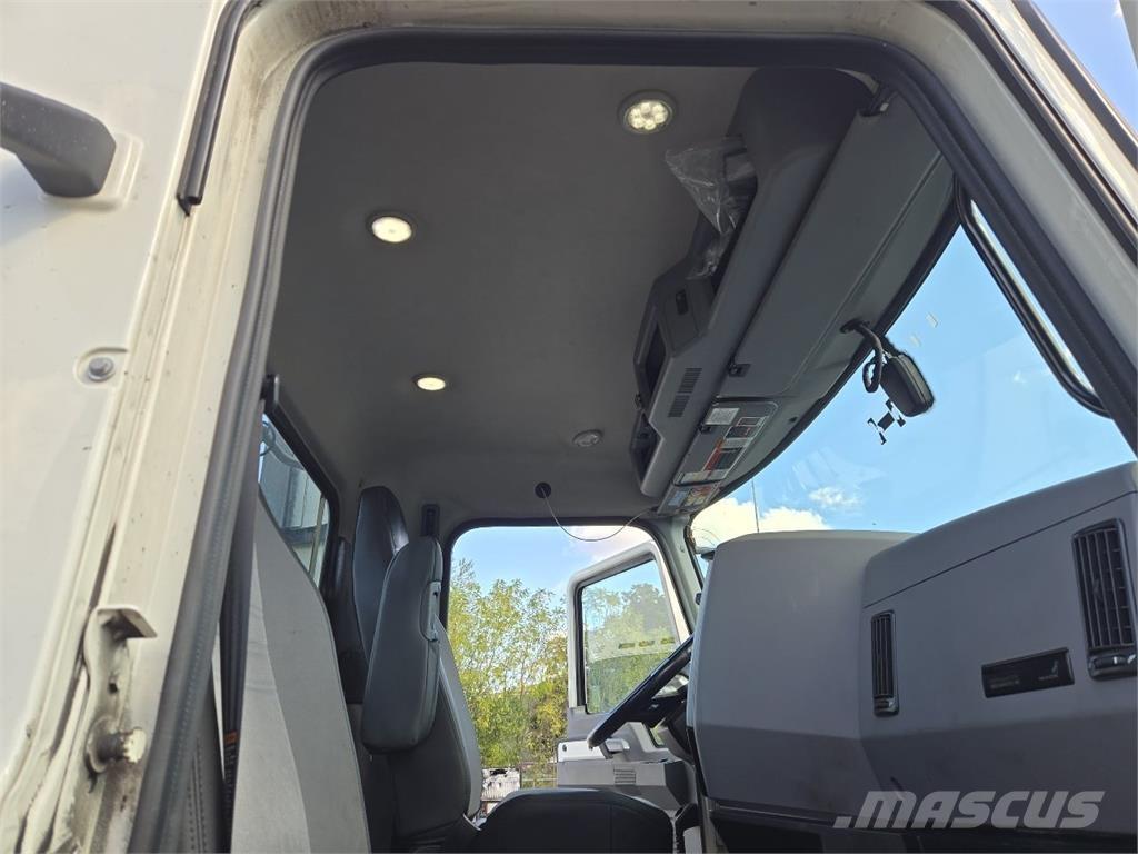 Mack AN64T 曳引機組件