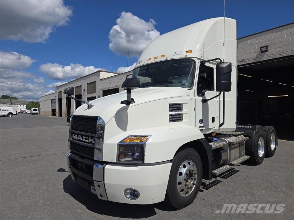 Mack AN64T 曳引機組件