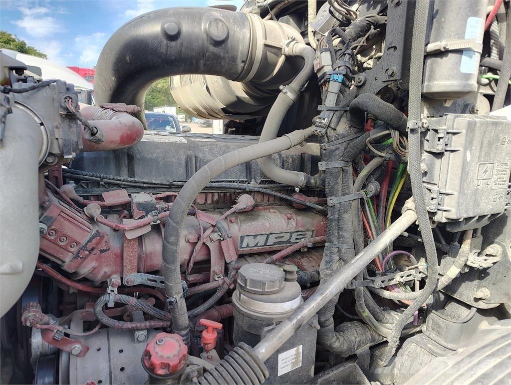 Mack Anthem 64T 曳引機組件