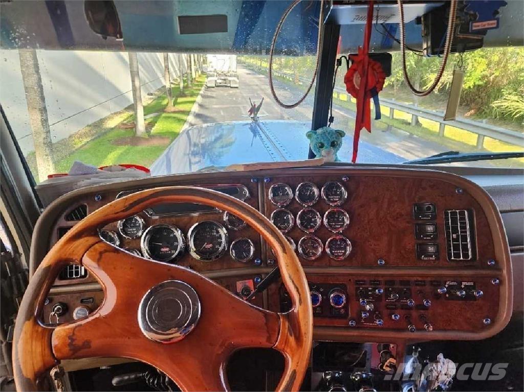 Peterbilt 379EXHD 曳引機組件