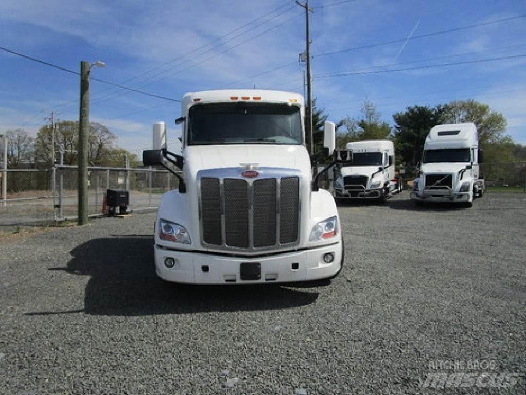 Peterbilt 579 曳引機組件