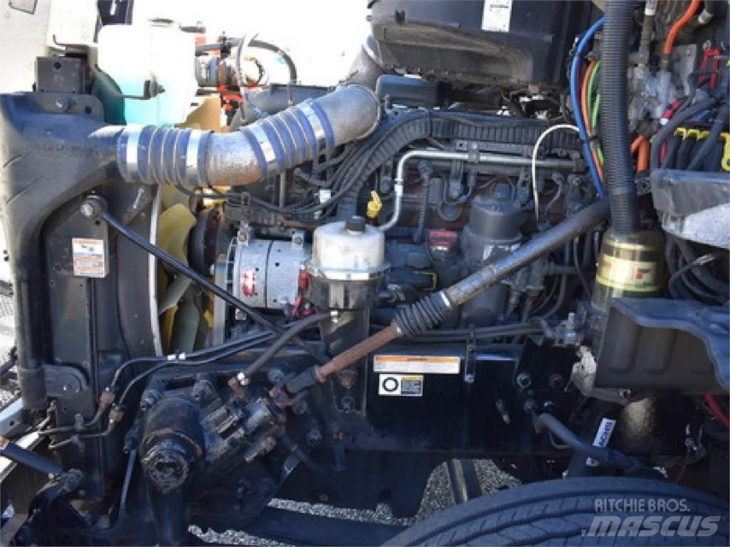 Peterbilt 579 曳引機組件