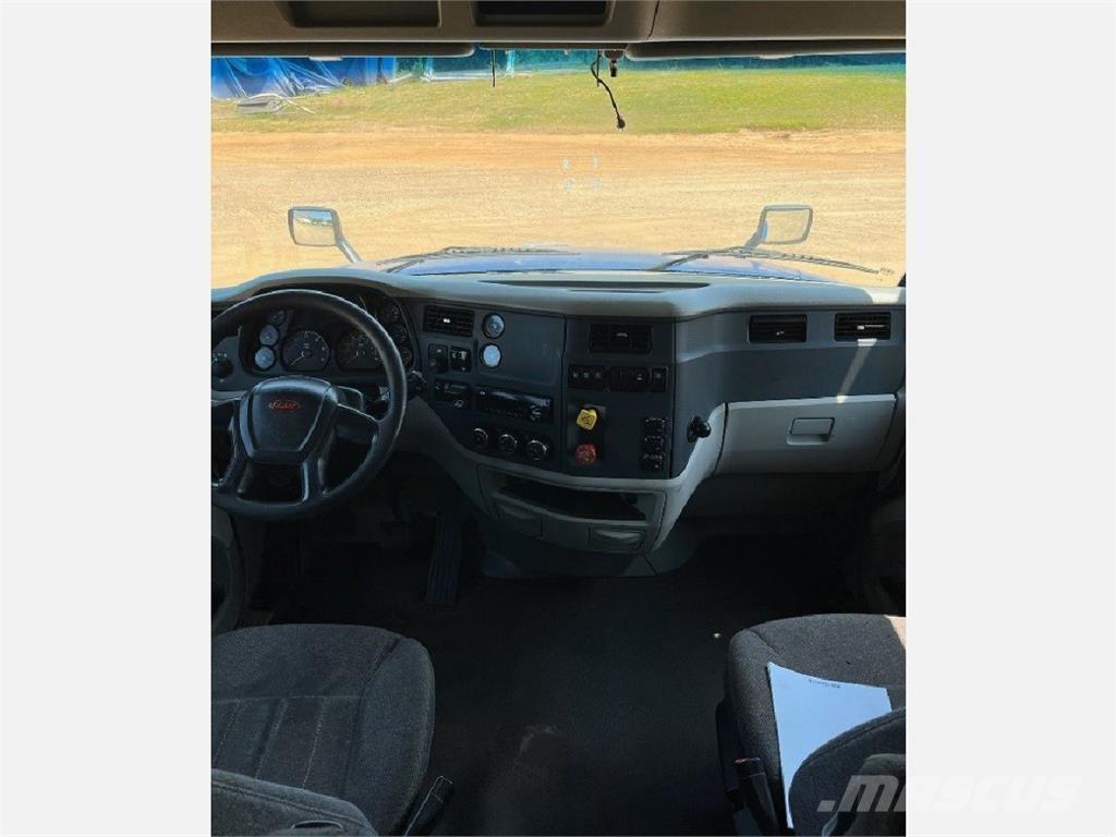 Peterbilt 579 曳引機組件