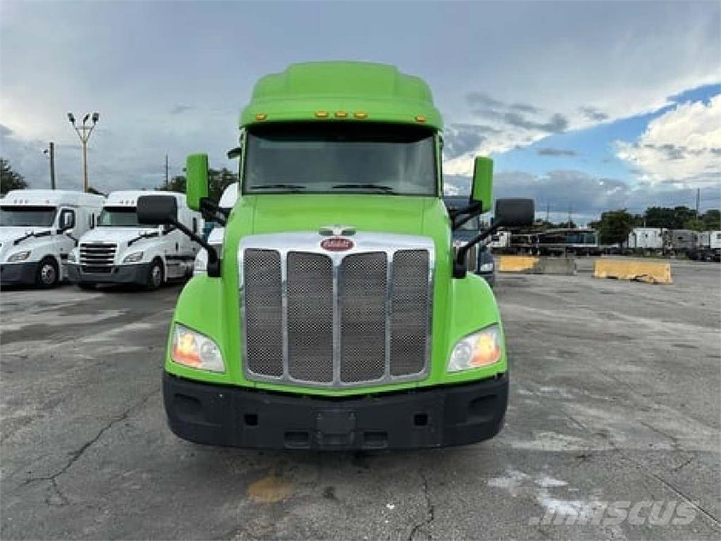 Peterbilt 579 曳引機組件