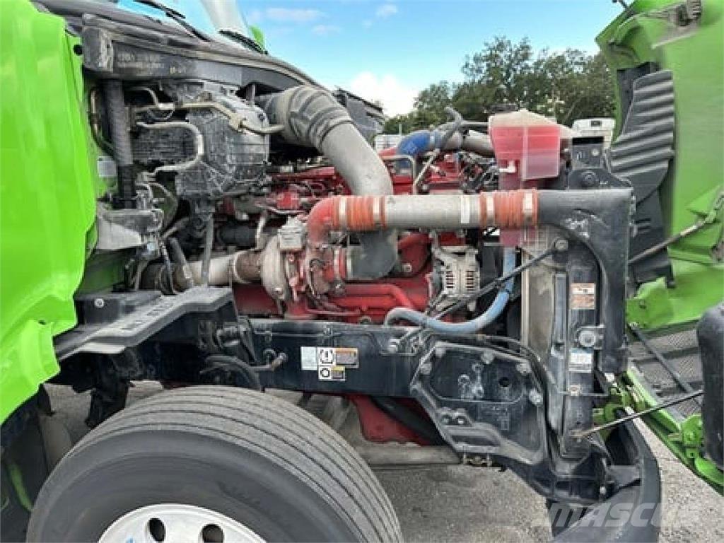 Peterbilt 579 曳引機組件