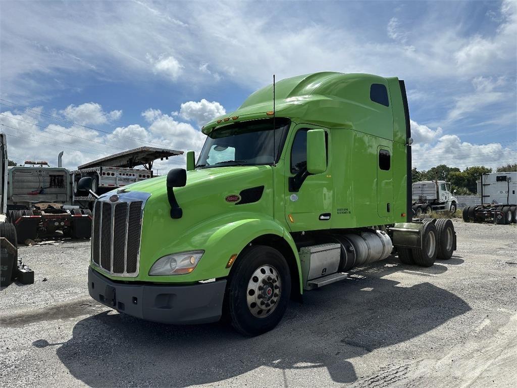 Peterbilt 579 曳引機組件