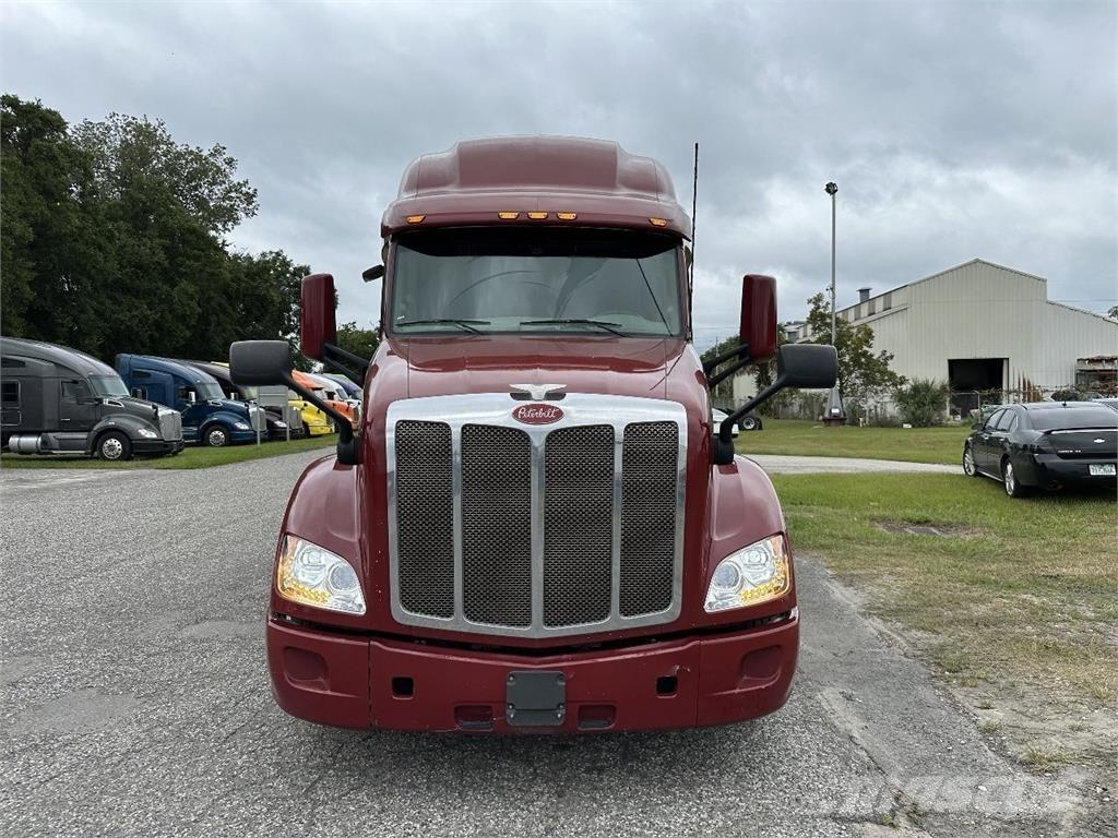 Peterbilt 579 曳引機組件