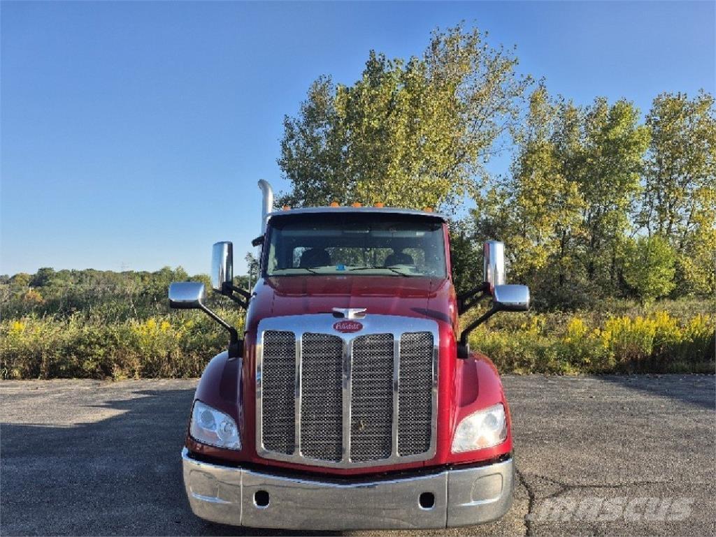 Peterbilt 579 曳引機組件