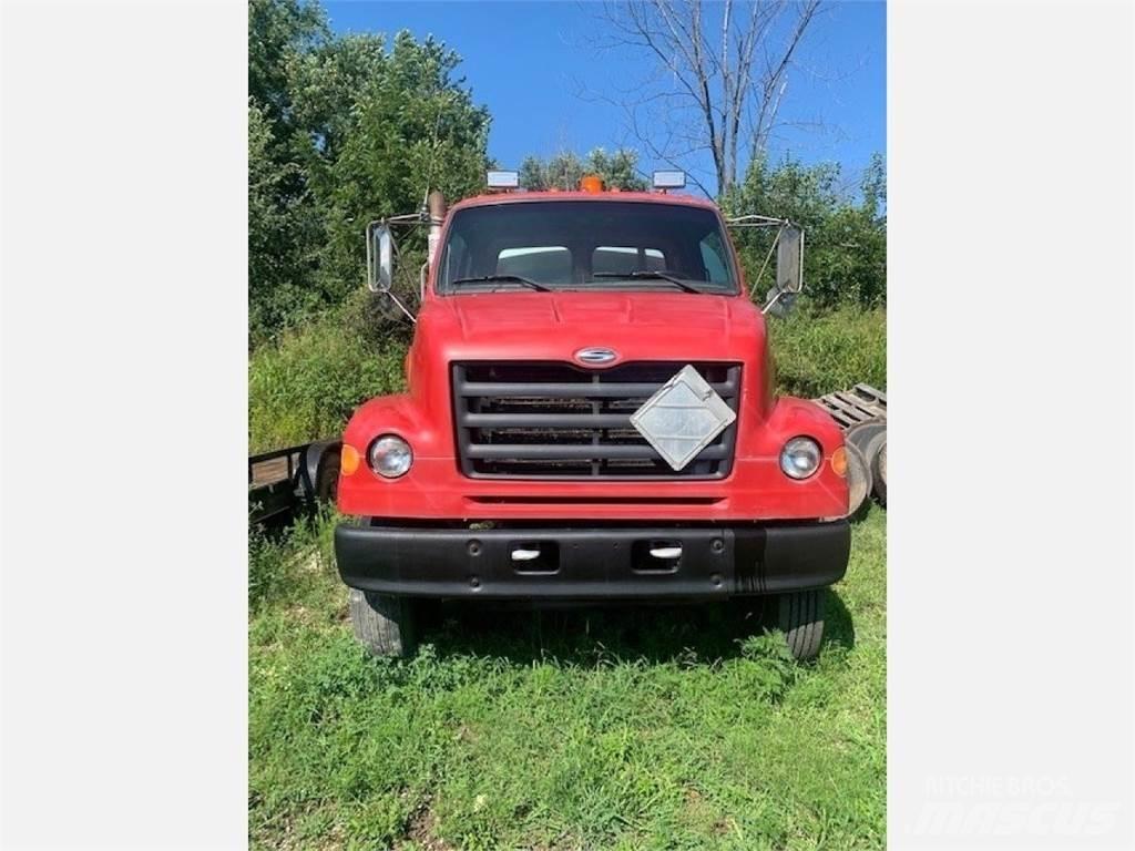 Sterling L7500 其他貨車
