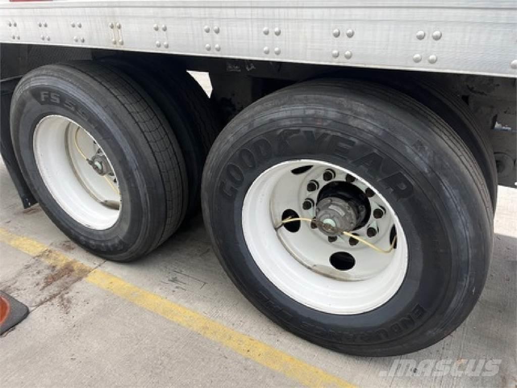 Utility VS2DX 36' 箱體拖車