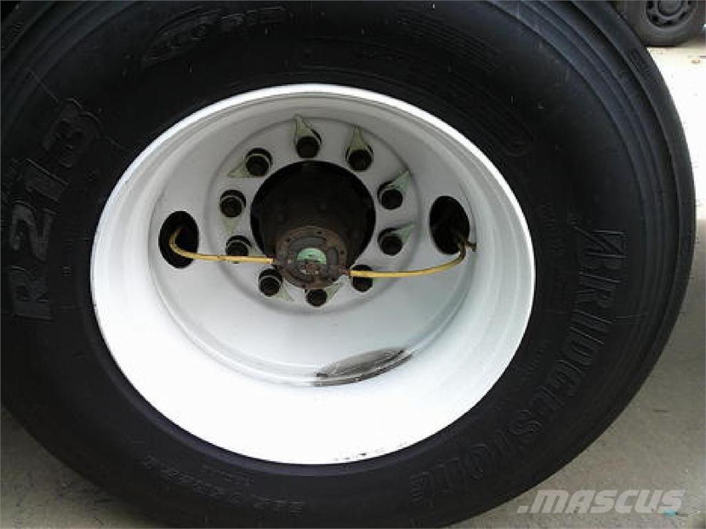 Utility VS2DX 48' 箱體拖車
