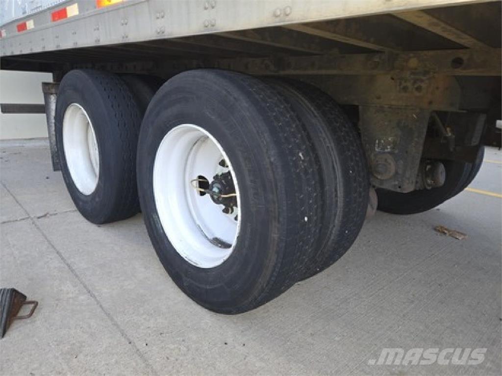 Utility VS2DX 53' 箱體拖車