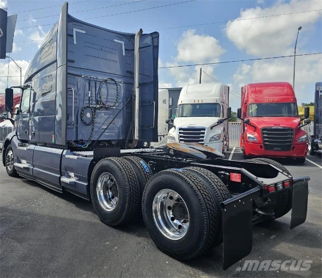 Volvo VNL64T760 曳引機組件