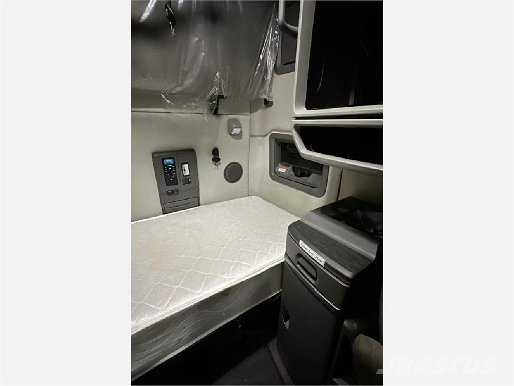 Volvo VNL64T760 曳引機組件