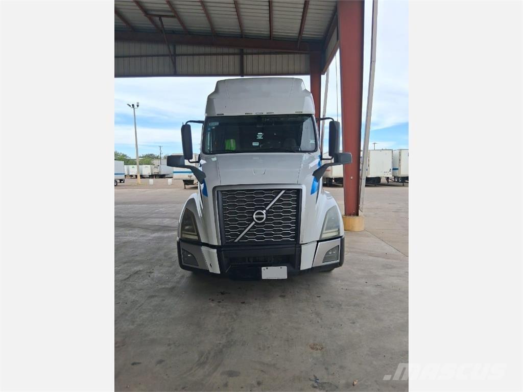 Volvo VNL64T760 曳引機組件