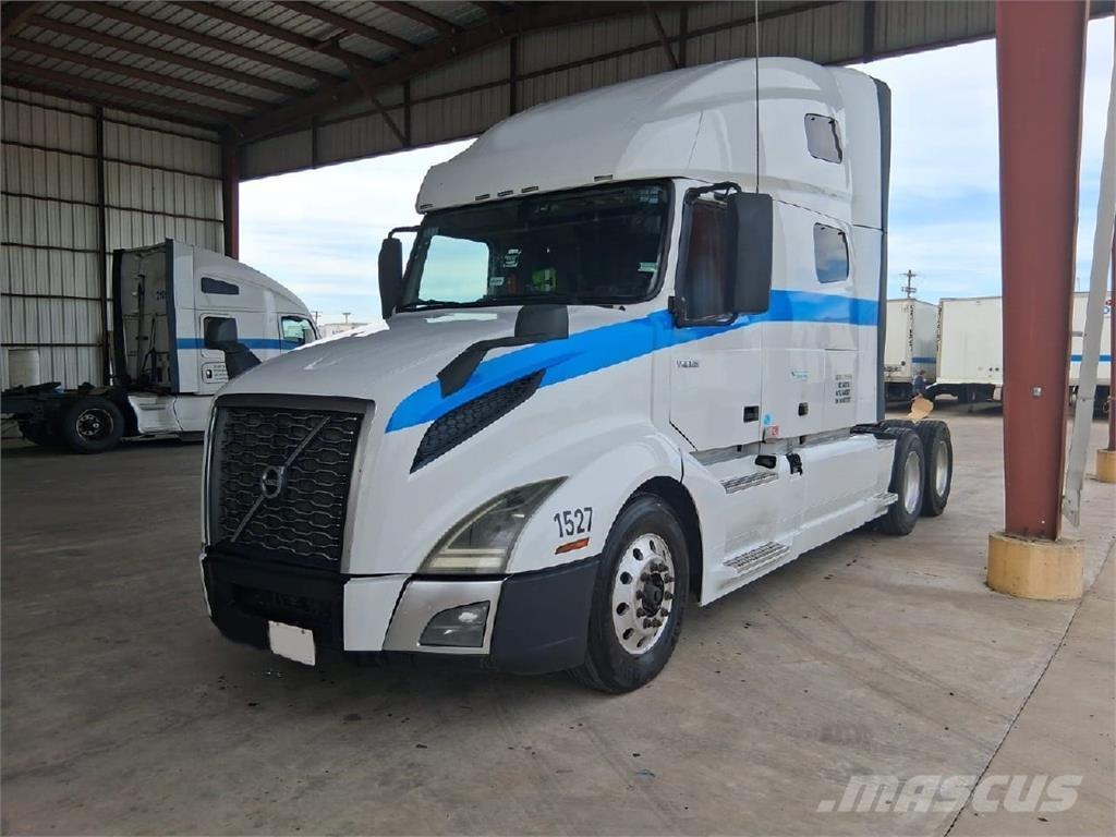 Volvo VNL64T760 曳引機組件