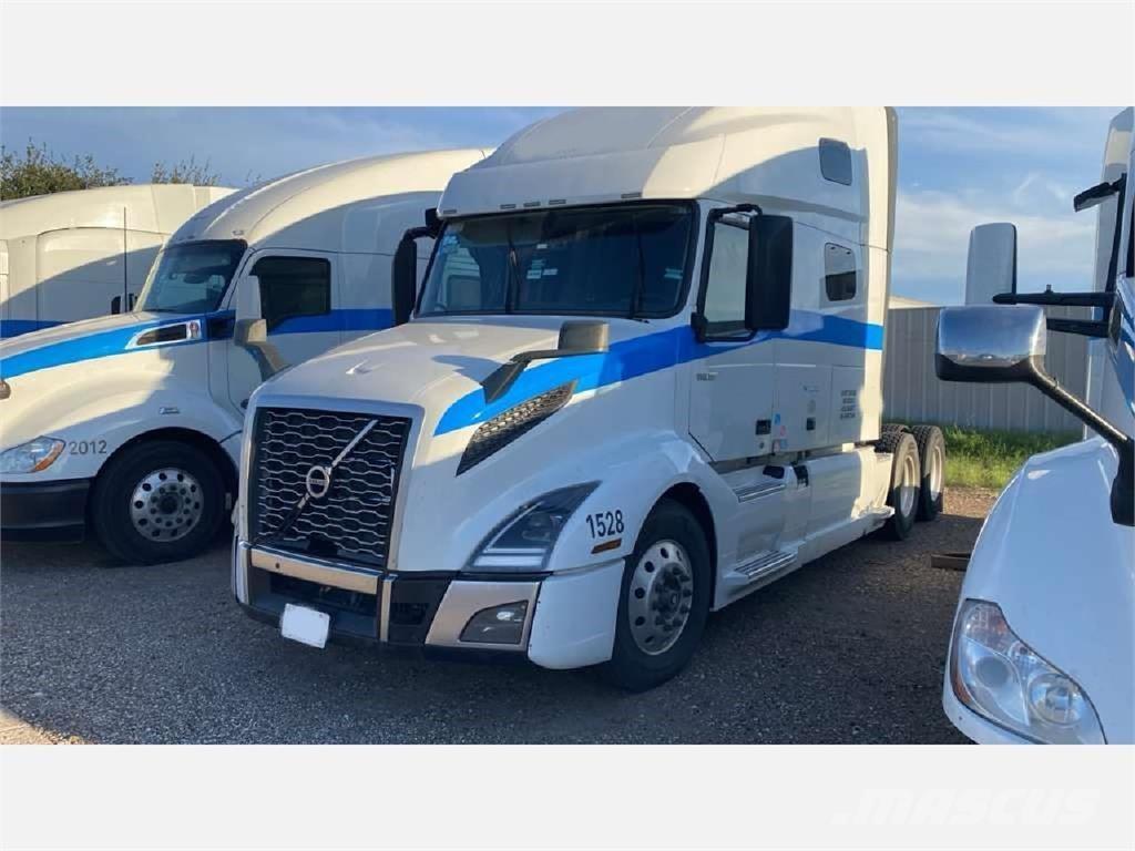 Volvo VNL64T760 曳引機組件