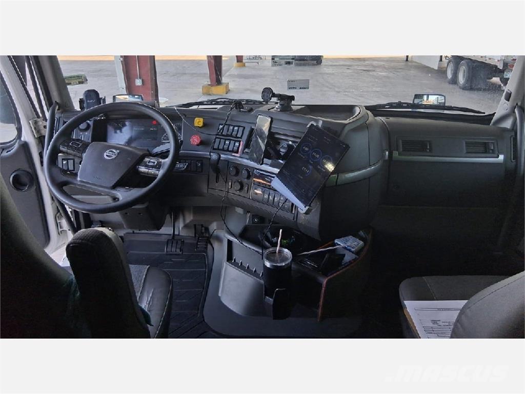 Volvo VNL64T760 曳引機組件