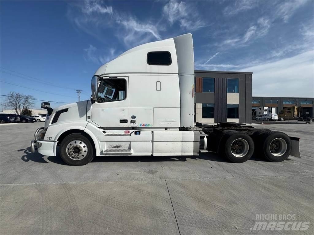 Volvo VNL670 曳引機組件